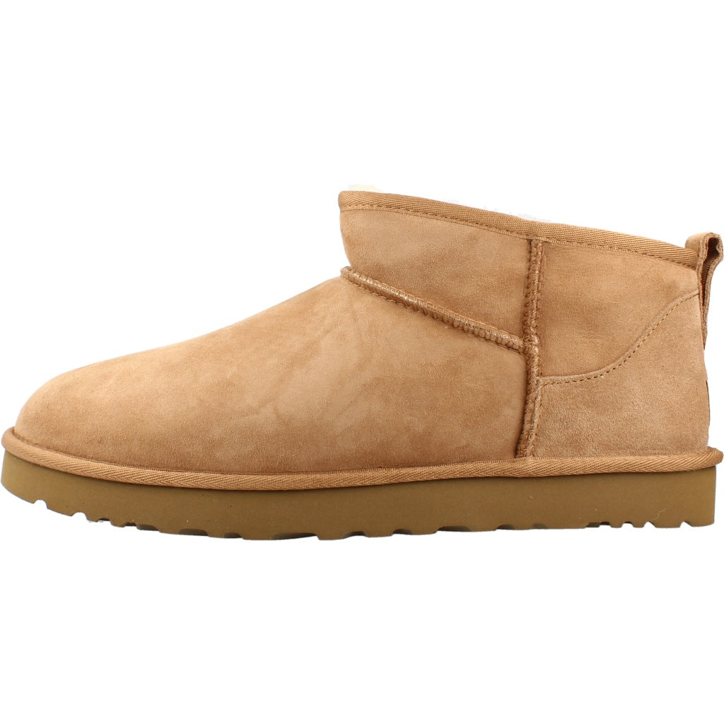 UGG M CLASSIC ULTRA MINI en color MARRON CLARO  (2)