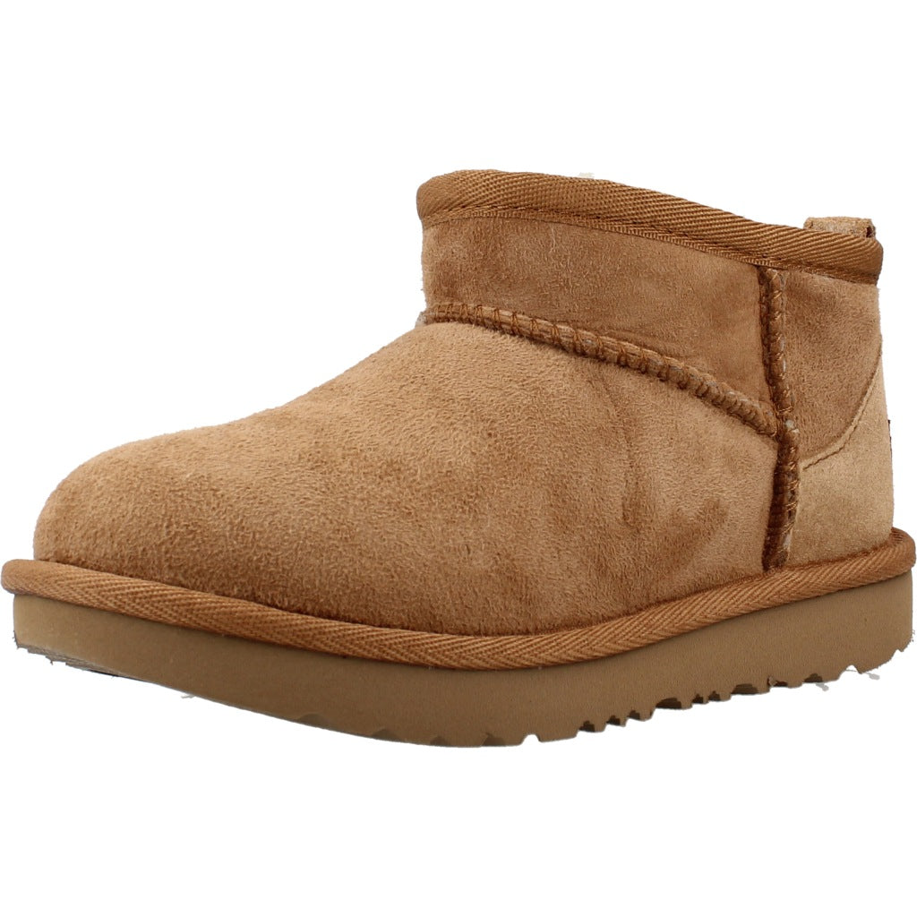 UGG T CLASSIC ULTRA MINI en color MARRON CLARO  (1)