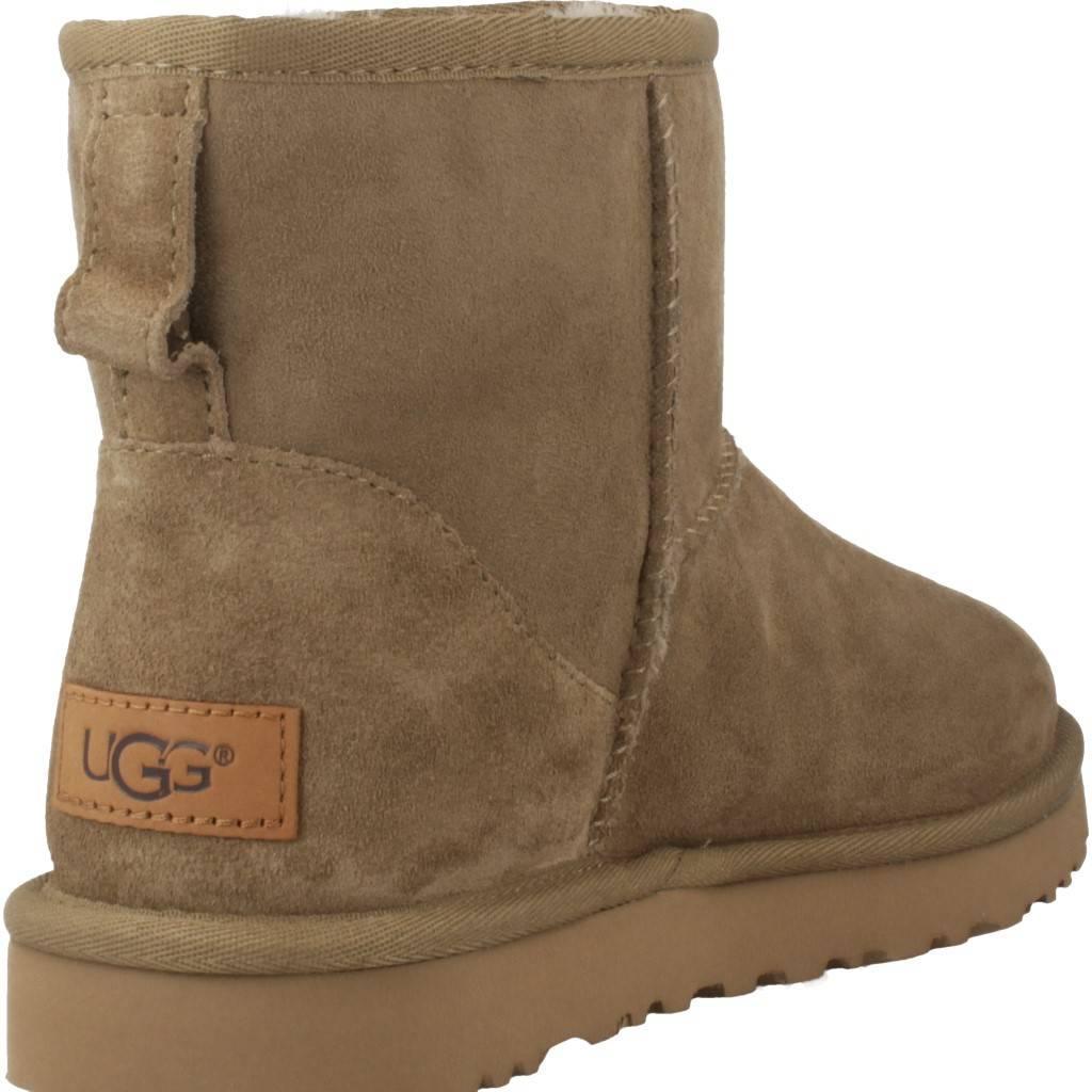 UGG W CLASSIC MINI II en color MARRON  (3)