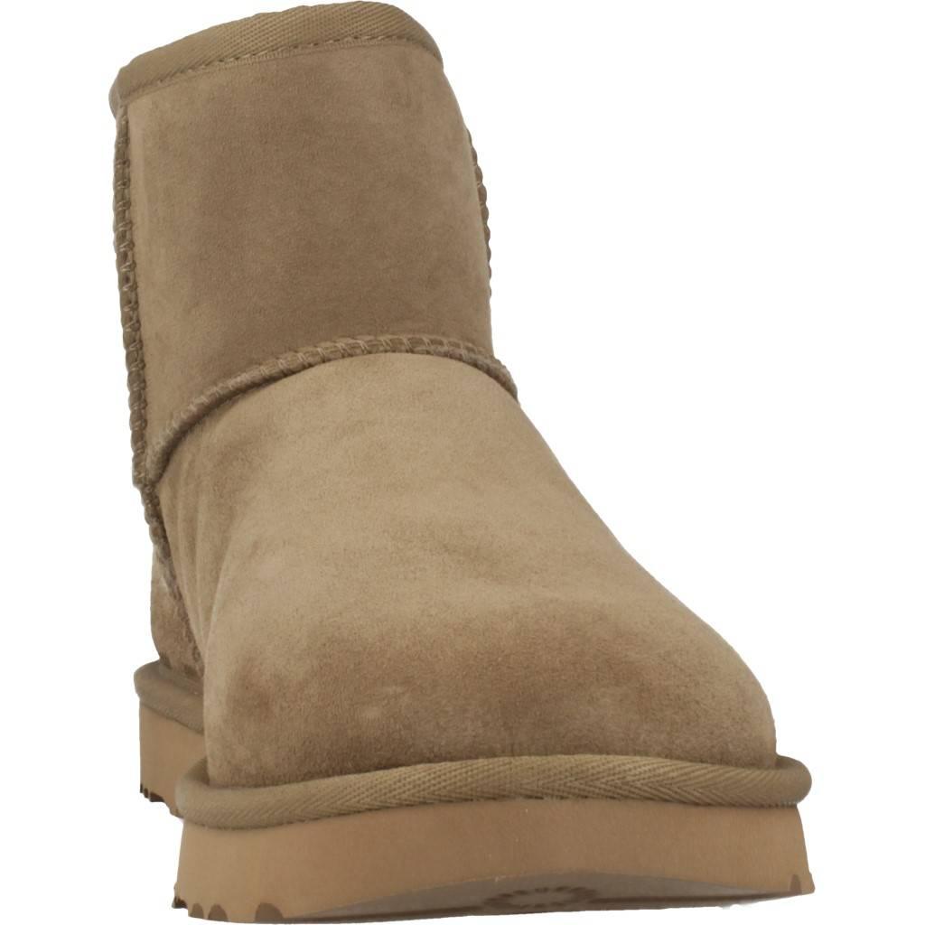 UGG W CLASSIC MINI II en color MARRON  (6)