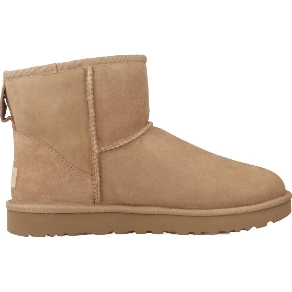 UGG W CLASSIC MINI II en color MARRON  (4)