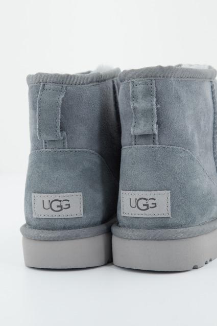 UGG UGG CLASSIC MINI en color GRIS  (4)