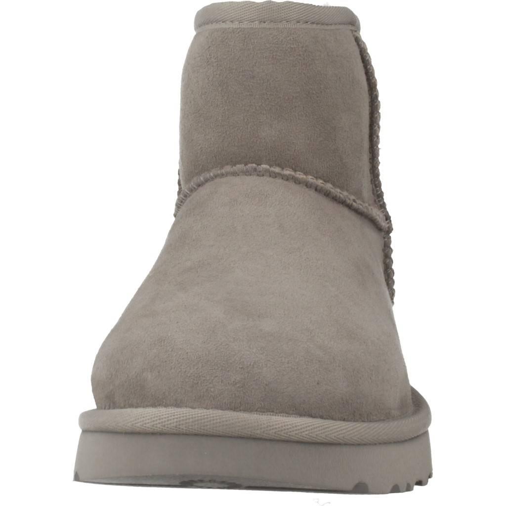 UGG W CLASSIC MINI II en color GRIS  (6)