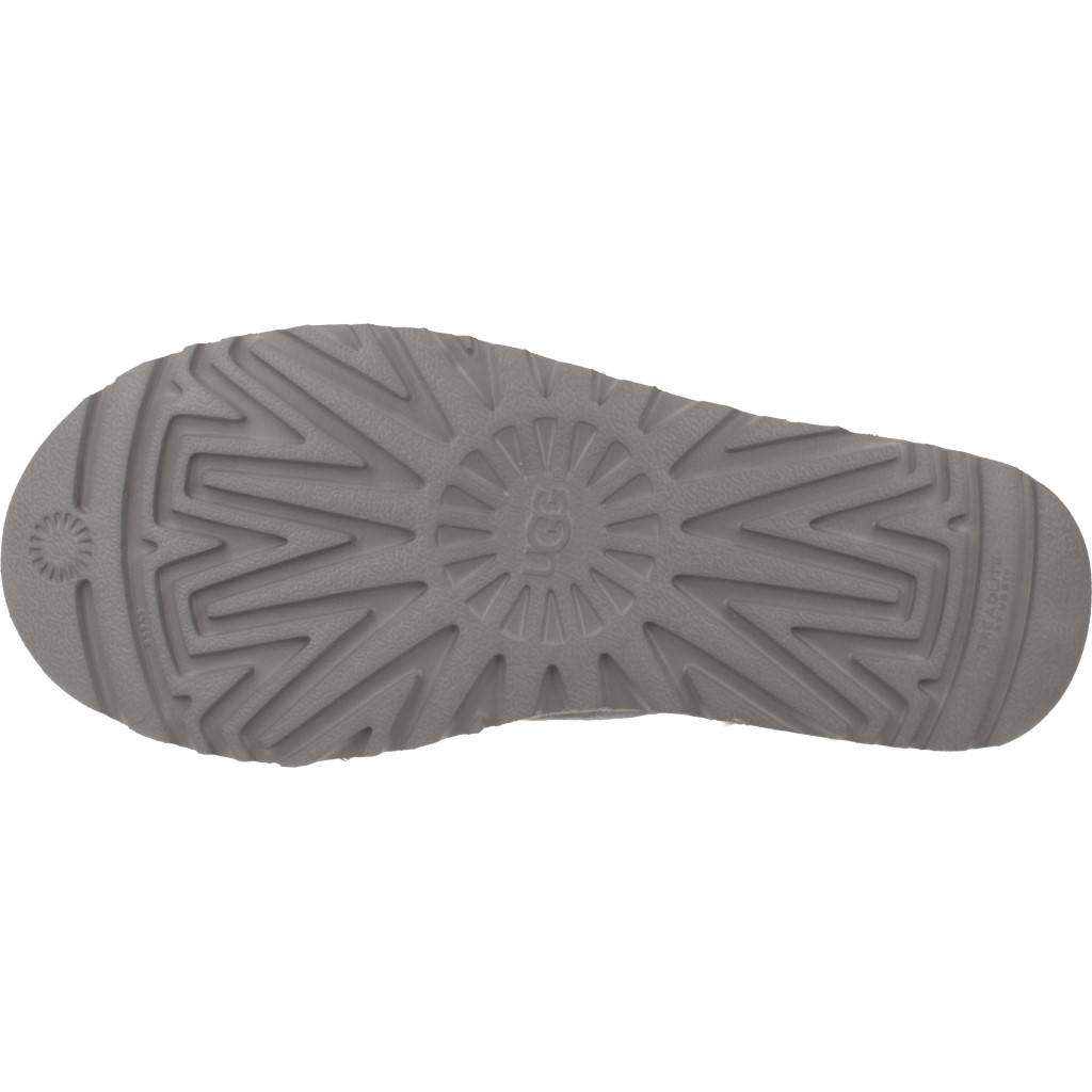 UGG W CLASSIC MINI II en color GRIS  (7)