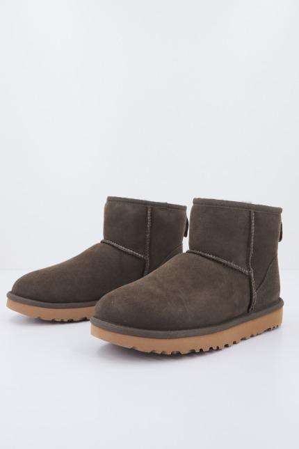 UGG W CLASSIC MINI II en color GRIS  (1)