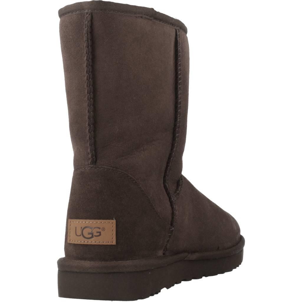 UGG W CLASSIC SHORT II en color MARRON  (3)