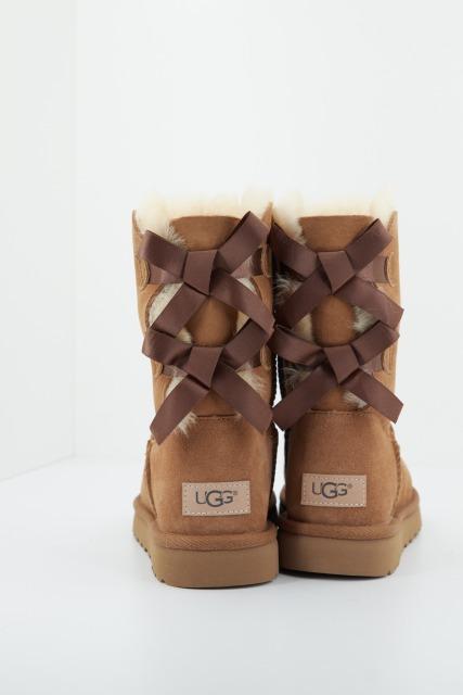 UGG UGG BAILEY BOW en color MARRON  (3)
