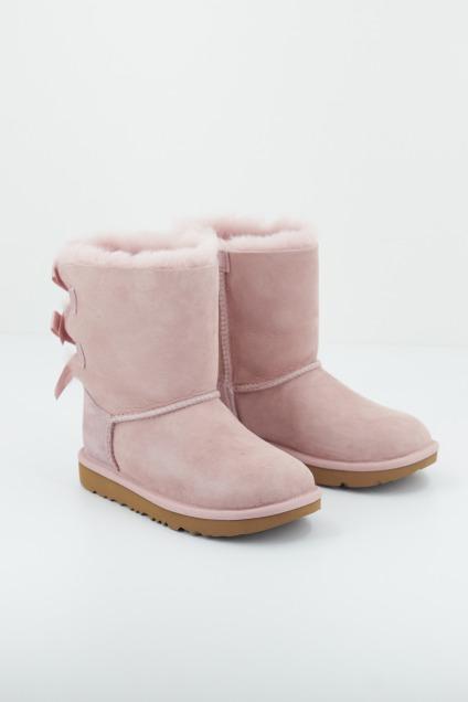 UGG BAILEY BOW II en color ROSA  (2)