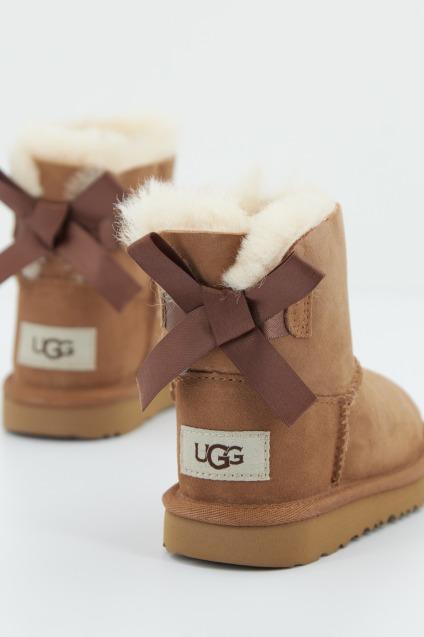 UGG MINI BAILEY BOW II en color MARRON  (3)