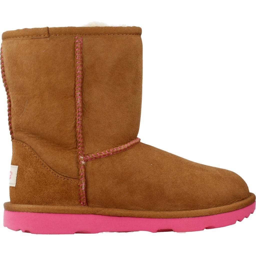 UGG CLASSIC II en color MARRON  (4)