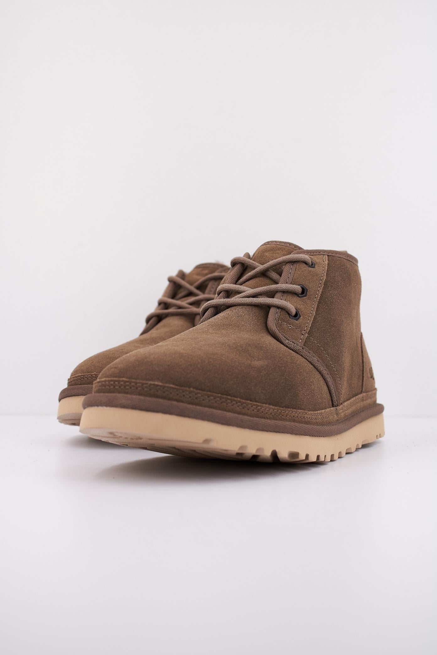 UGG NEUMEL en color MARRON  (2)
