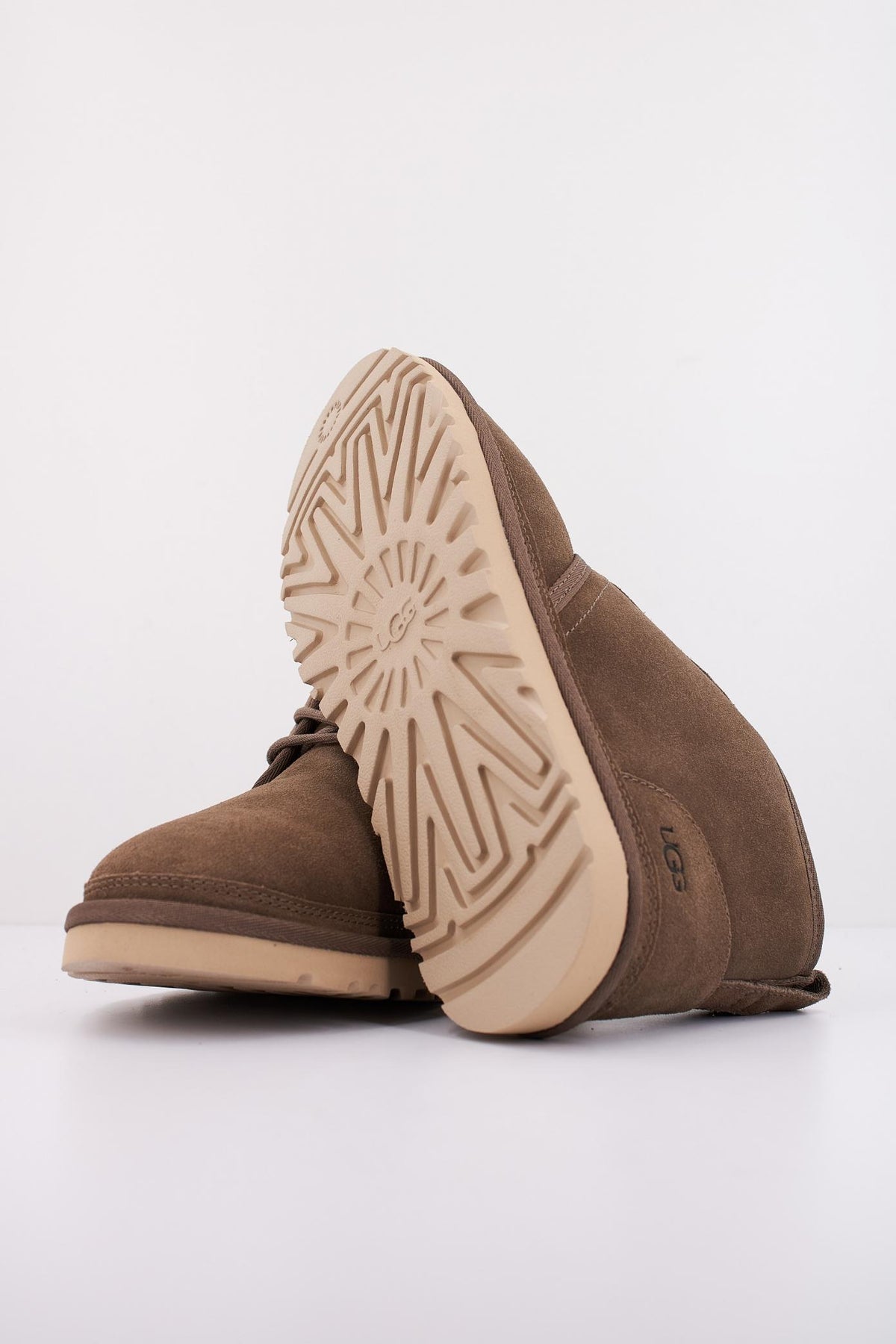 UGG NEUMEL en color MARRON  (5)