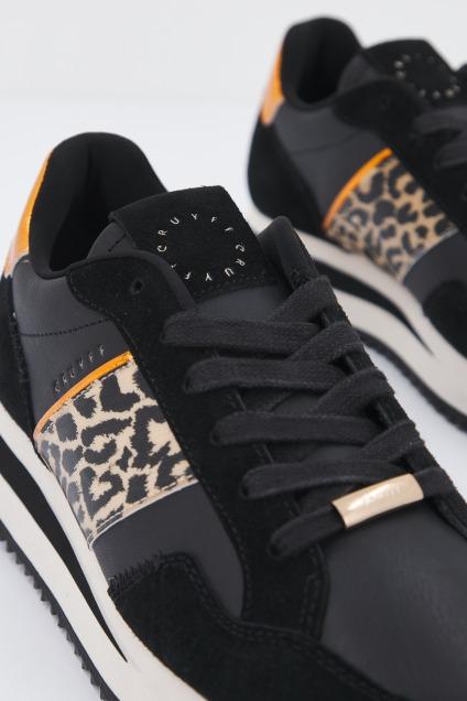 CRUYFF SOLANA en color NEGRO  (4)
