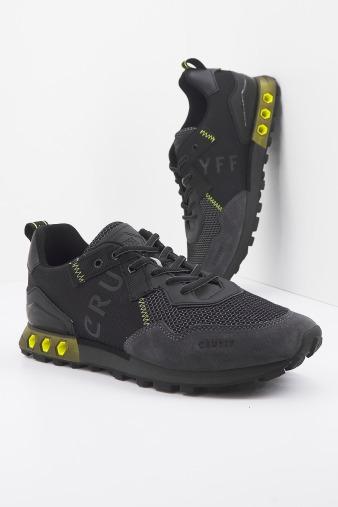 CRUYFF SUPERBIA HEX SUEDE en color NEGRO  (1)