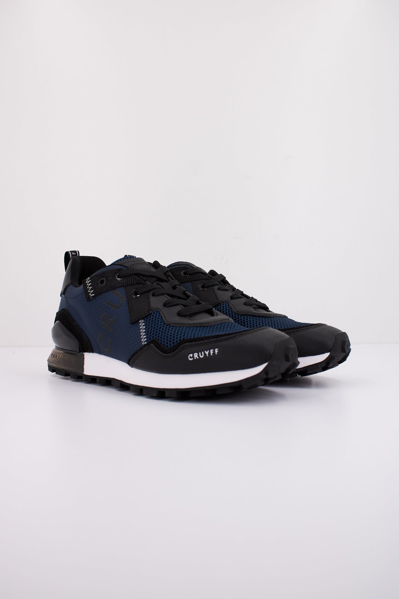 CRUYFF SUPERBIA en color AZUL  (2)