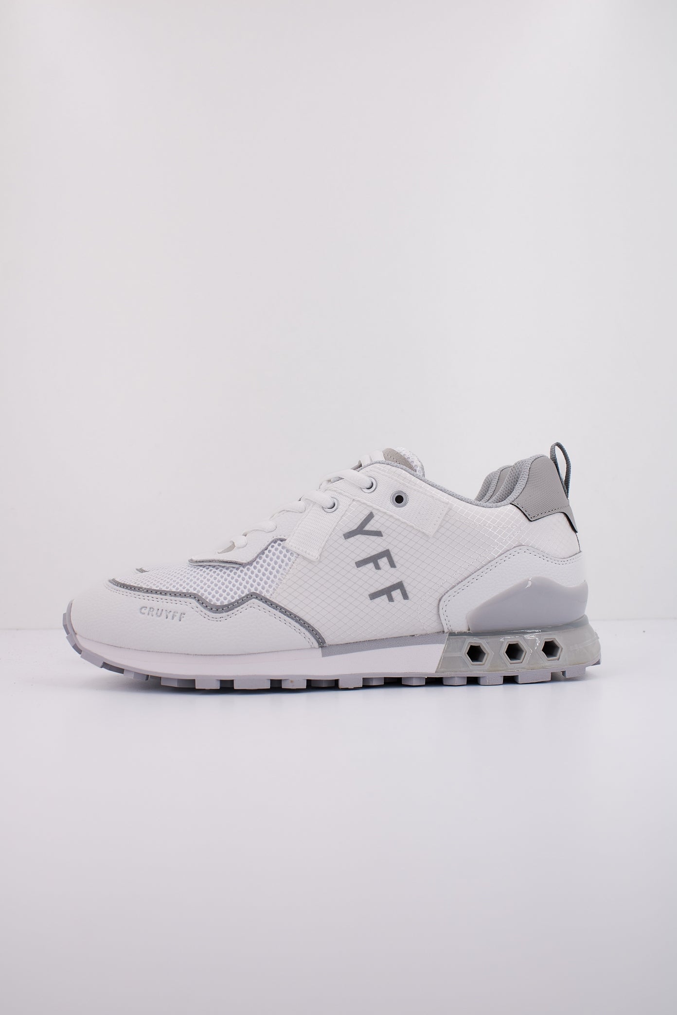 CRUYFF SUBERIBA HEX-TEC en color BLANCO  (1)