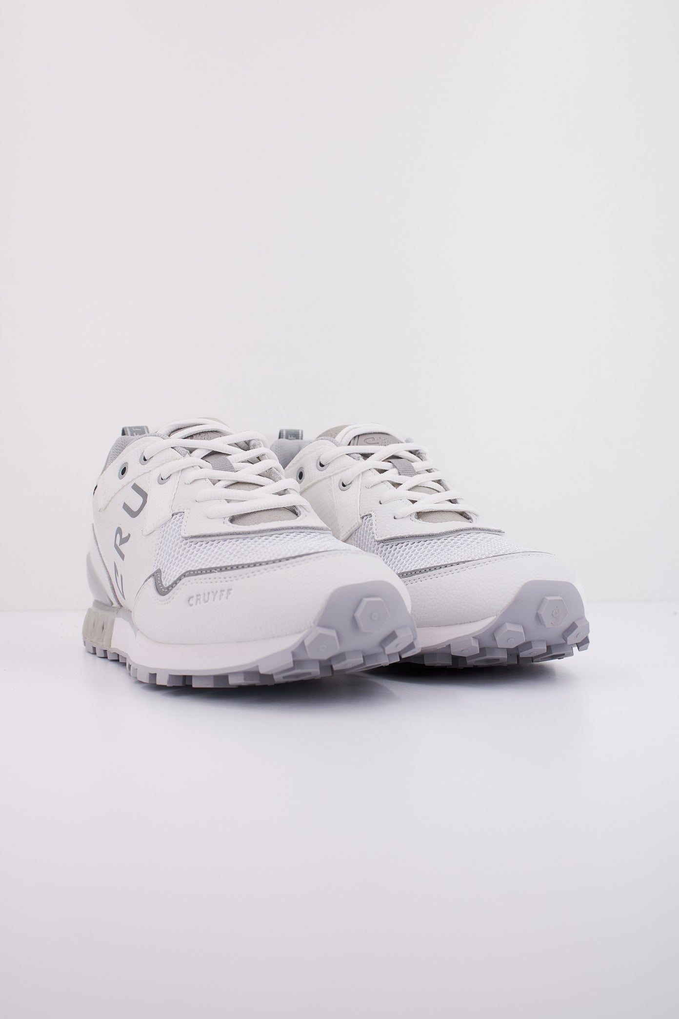 CRUYFF SUBERIBA HEX-TEC en color BLANCO  (2)