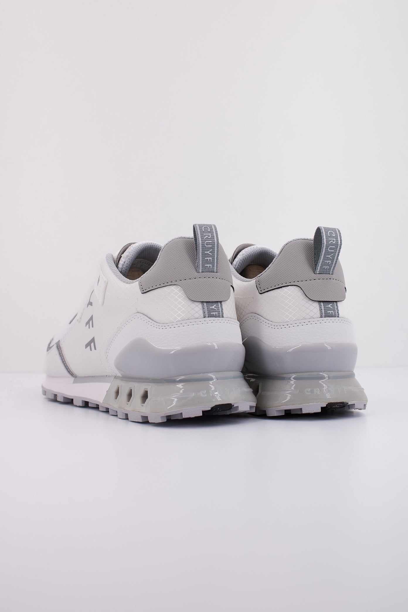 CRUYFF SUBERIBA HEX-TEC en color BLANCO  (4)