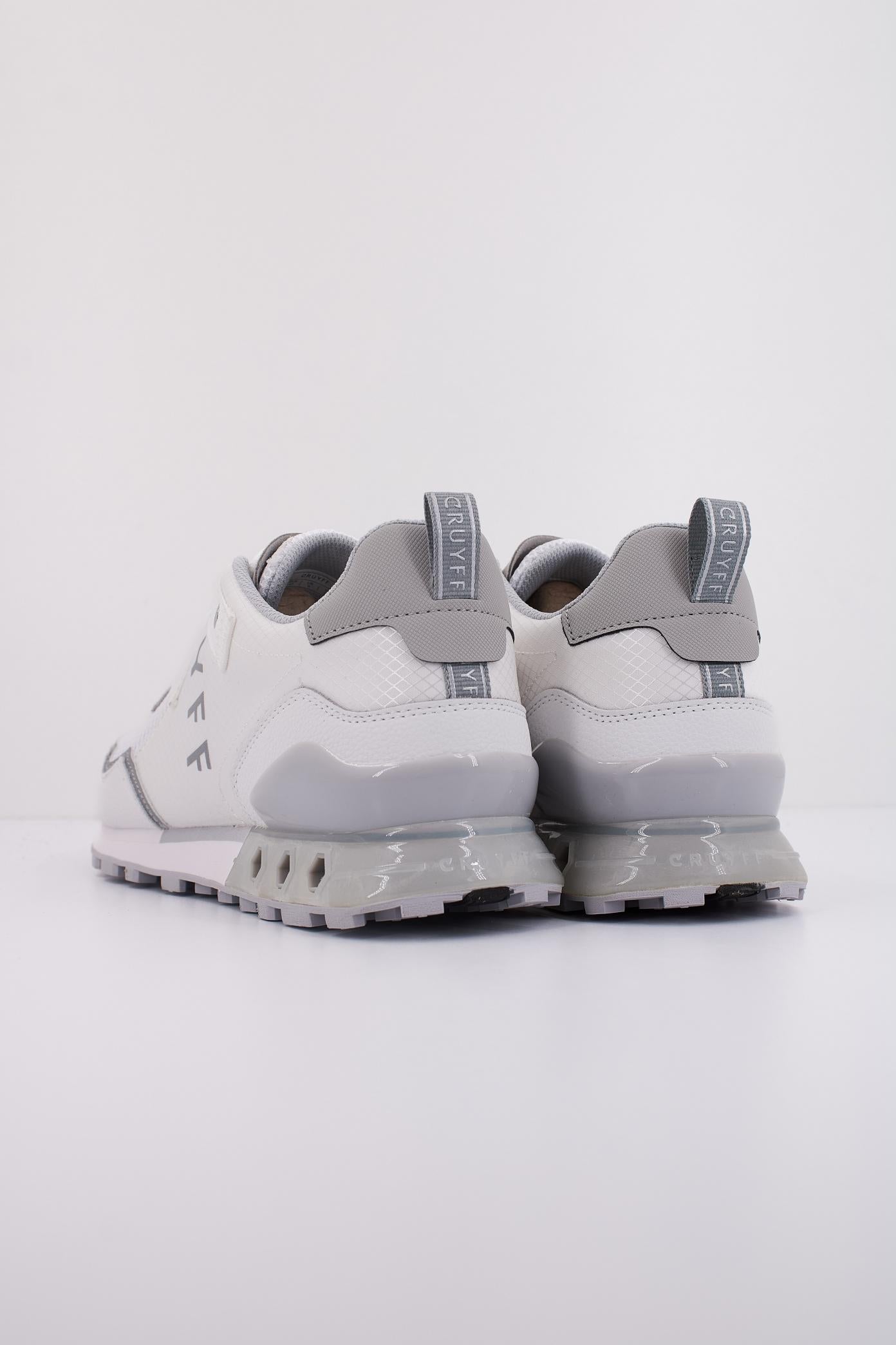 CRUYFF SUBERIBA HEX-TEC en color BLANCO  (4)