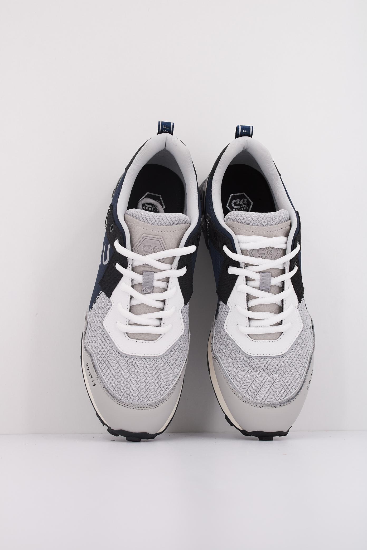 CRUYFF SUBERIBA HEX-TEC en color AZUL  (3)