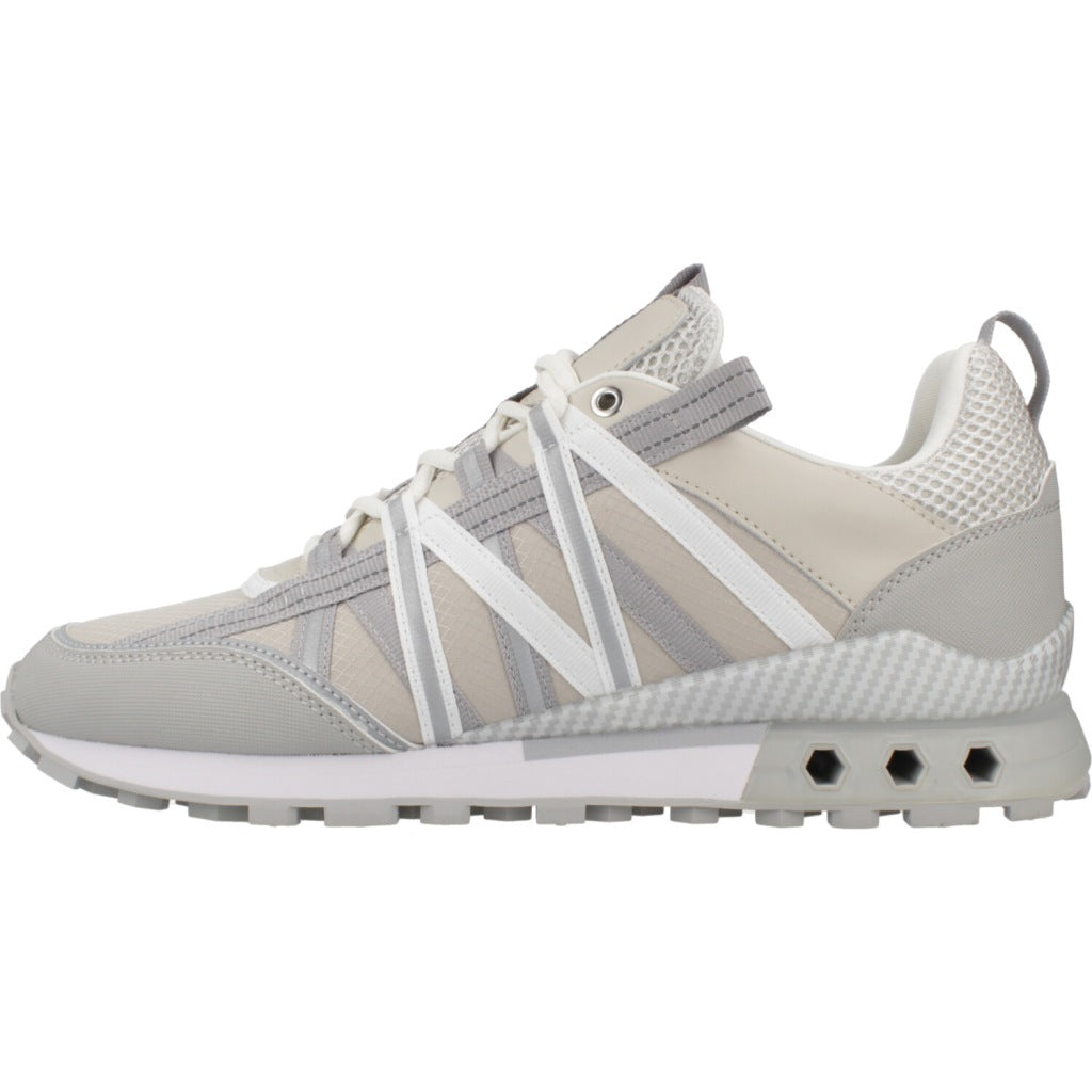 CRUYFF  FEARIA HEX TECH  en color BEIS  (2)