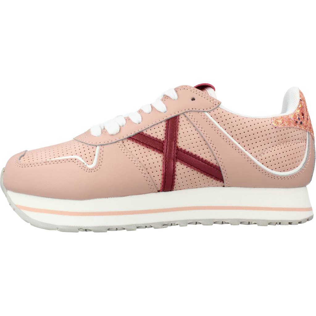 Zapatos de la marca MUNICH en color  ROSA