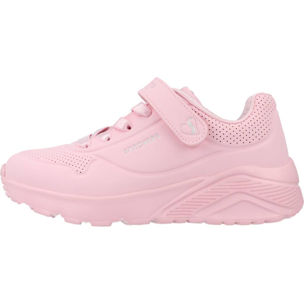 Zapatos de la marca SKECHERS en color  ROSA