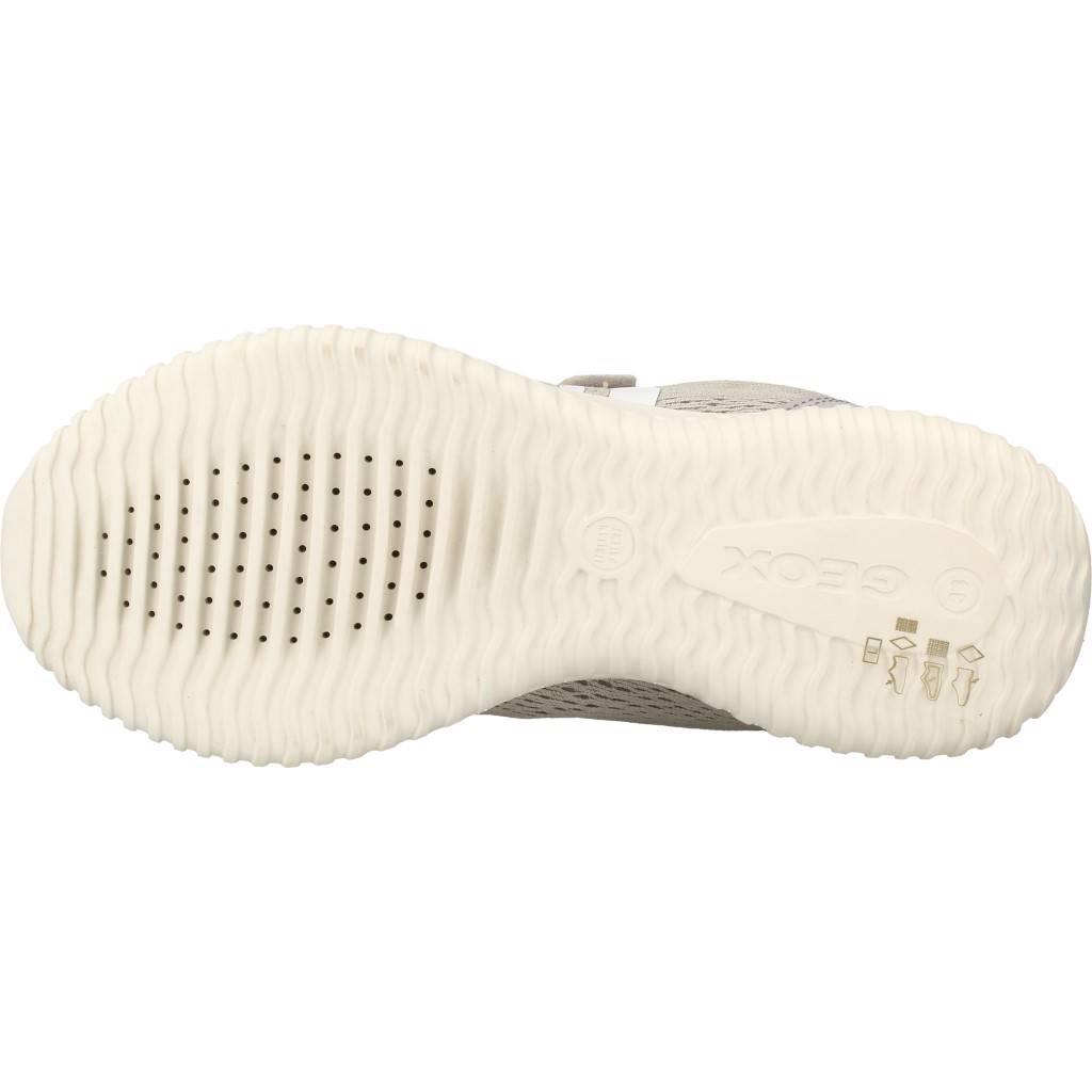 Zapatillas con suela goma microperforada